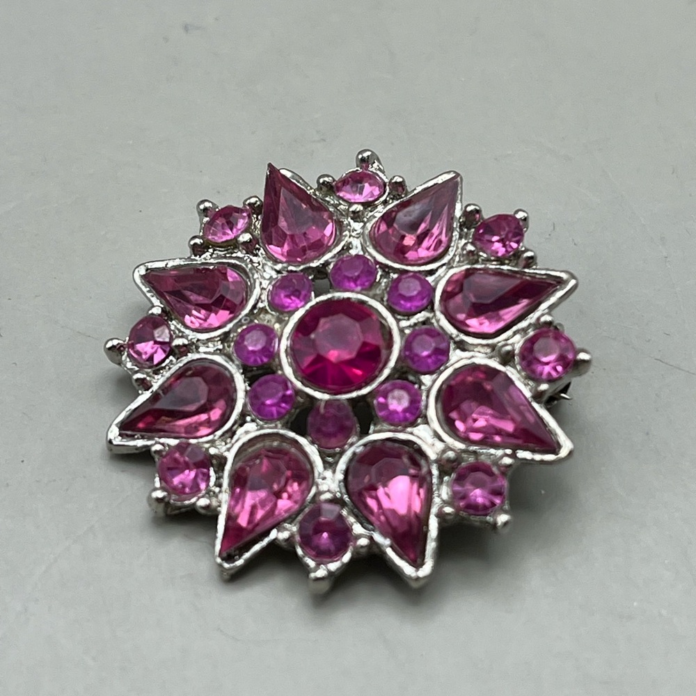 Elegant Vintage Silver Tone Pink Fuchsia Crystal Starburst Brooch Stunning Gift